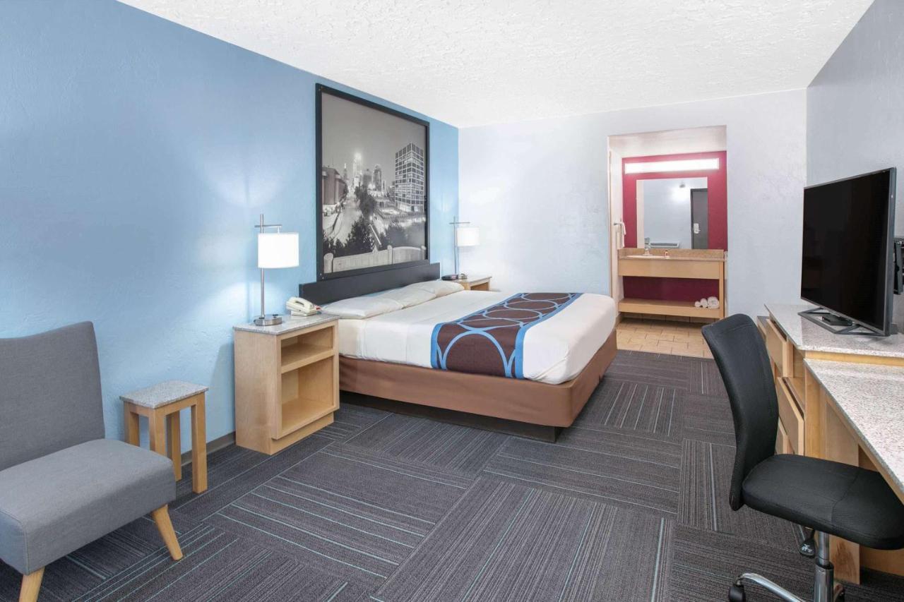 Super 8 By Wyndham City Of Moore Εξωτερικό φωτογραφία